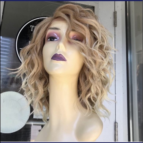 One Ash blonde full wig with bangs main image 9